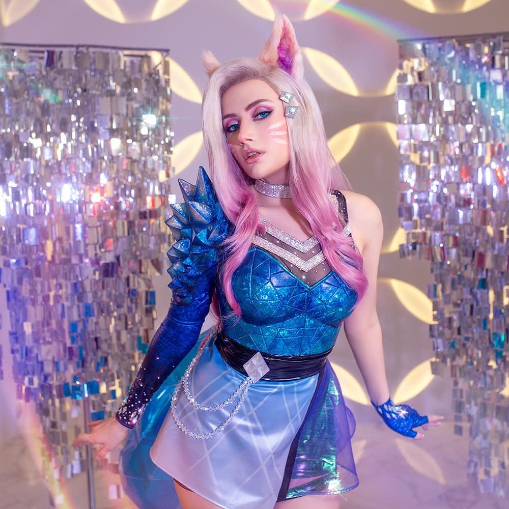 K/DA Ahri cosplay by Narga